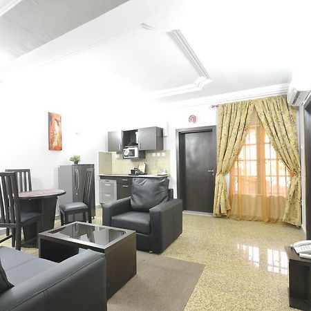 Sheer Luxury Apartments And Suites Abuja Room photo