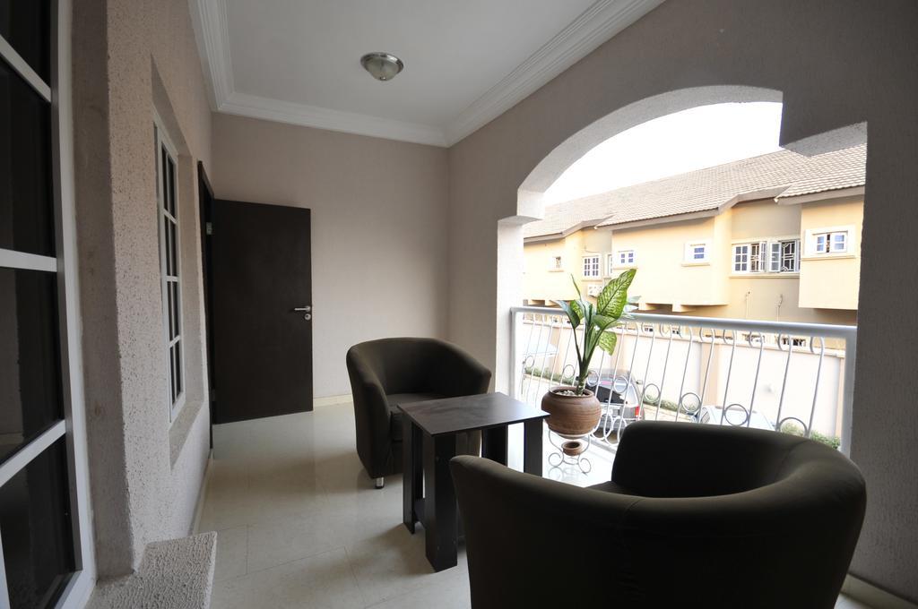 Sheer Luxury Apartments And Suites Abuja Room photo