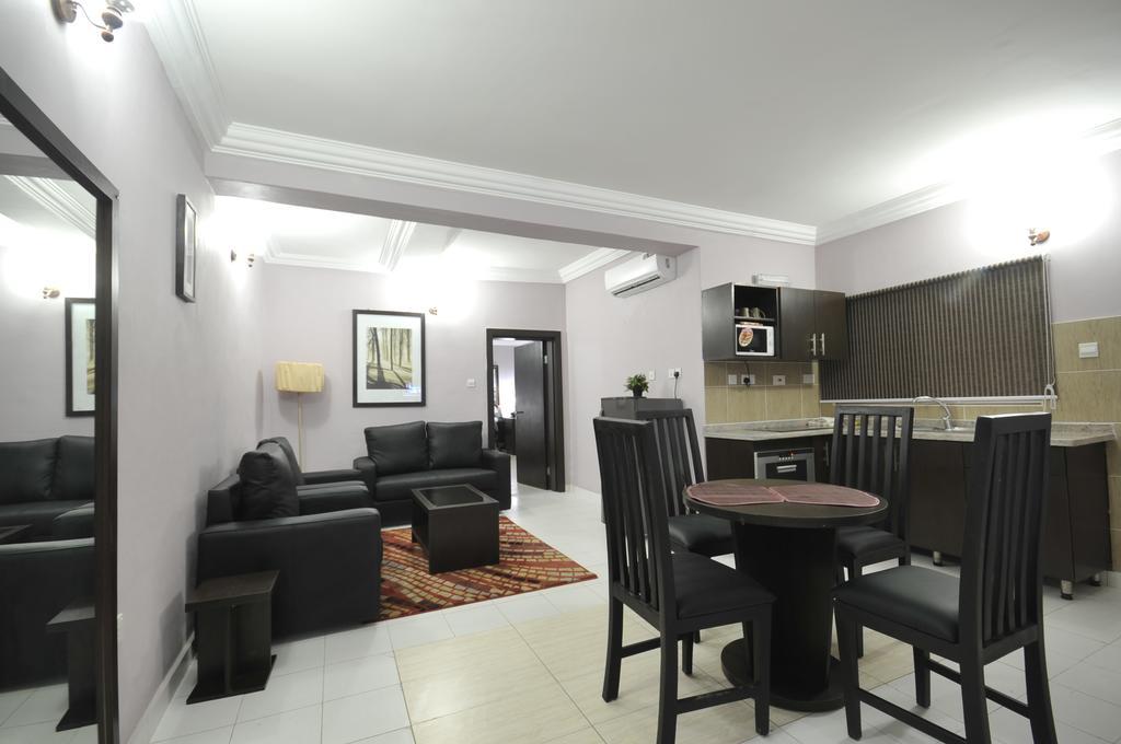 Sheer Luxury Apartments And Suites Abuja Room photo