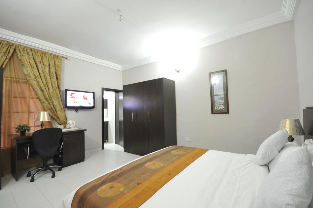 Sheer Luxury Apartments And Suites Abuja Room photo