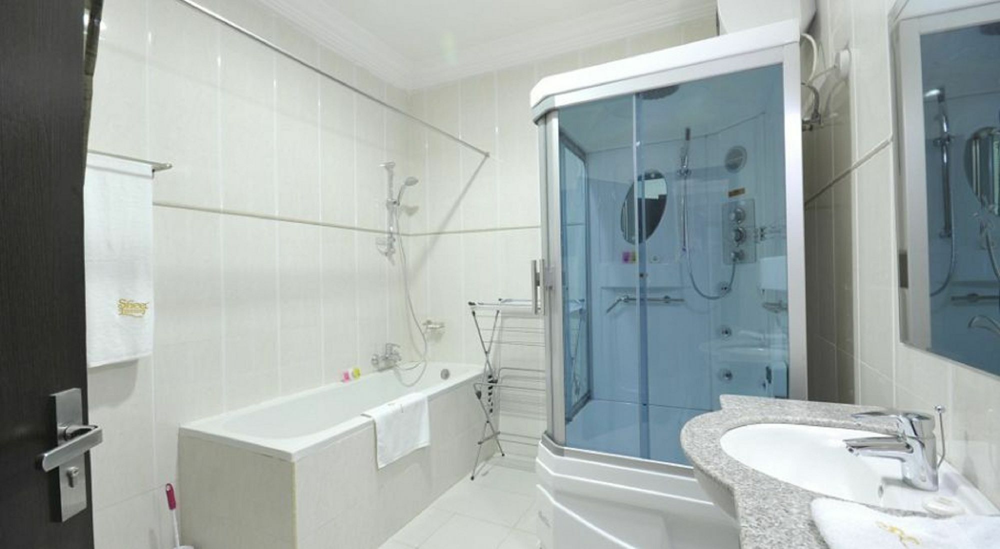 Sheer Luxury Apartments And Suites Abuja Exterior photo